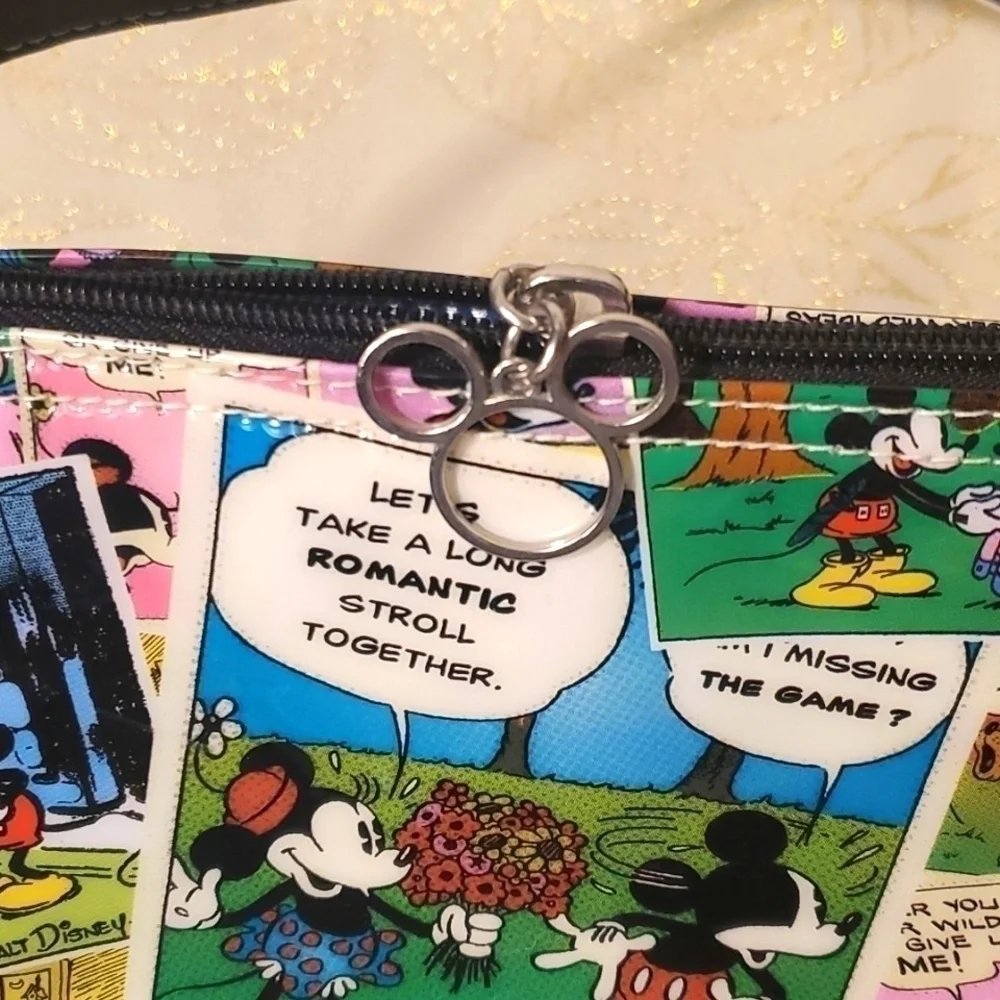 DISNEY World Kissing Mickey Mouse Minnie Mouse Zip Bag Purse Comic Cartoon